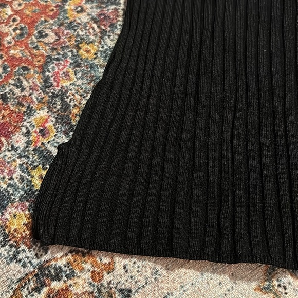 Vintage C’est City Knits black short sleeve collared blouse - Picture 3 of 7